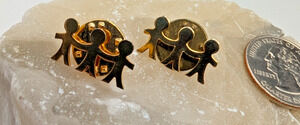 VTG United Way People Helping People Three Holding Hands Lapel Hat Tie Set of 2